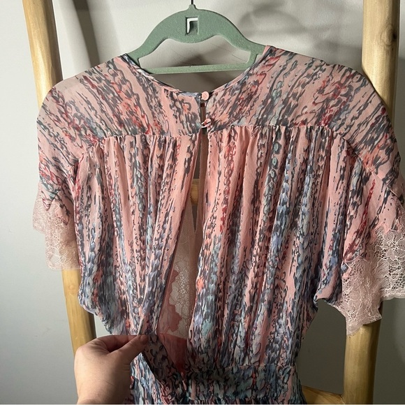 BCBGMAXAZRIA Christelle Printed Bell Sleeve Gown Silk Maxi 0 - Picture 13 of 15